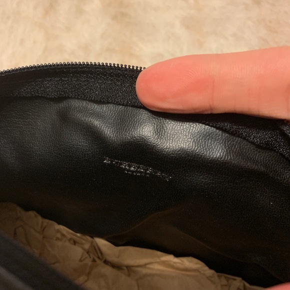 Small Burberry Cosmetic Bag - Picture 4 of 4